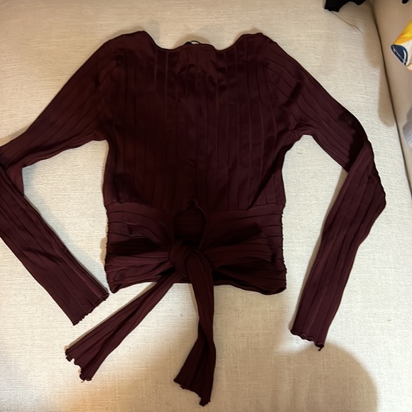 Zara - burgundy long sleeve top - Picture 3 of 3